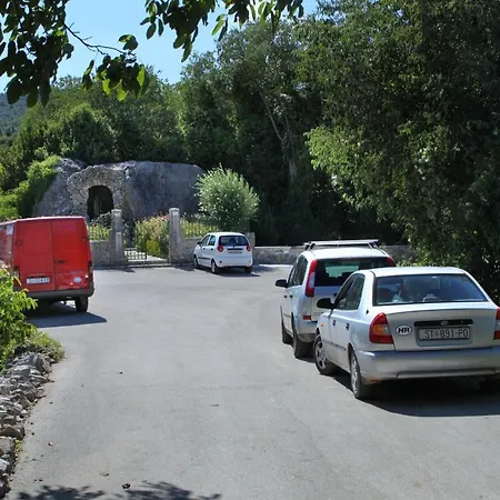 Апартаменты With Wifi Zrnovo, Korcula - 9214 Zrnovo