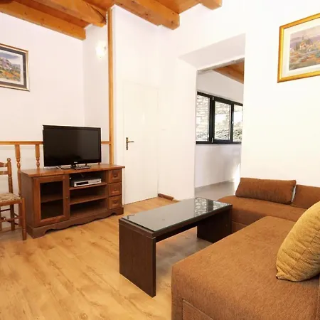 With Wifi Zrnovo, Korcula - 9214 Zrnovo