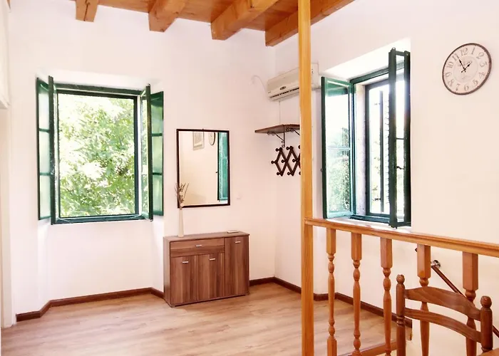 With Wifi Zrnovo, Korcula - 9214 Apartamento Zrnovo